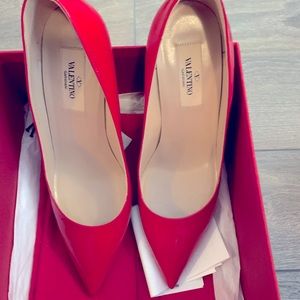 Valentino Garavani studded heels 36.5